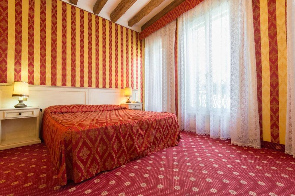 เมสเนอร์ พาเลซ Hotel เวนิส ภายนอก รูปภาพ