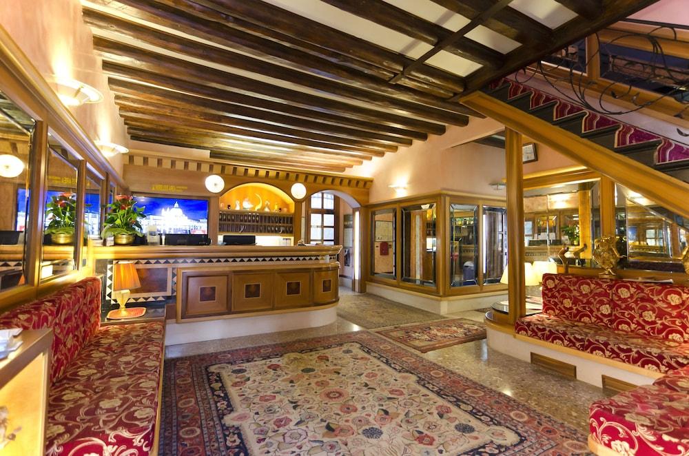 เมสเนอร์ พาเลซ Hotel เวนิส ภายนอก รูปภาพ