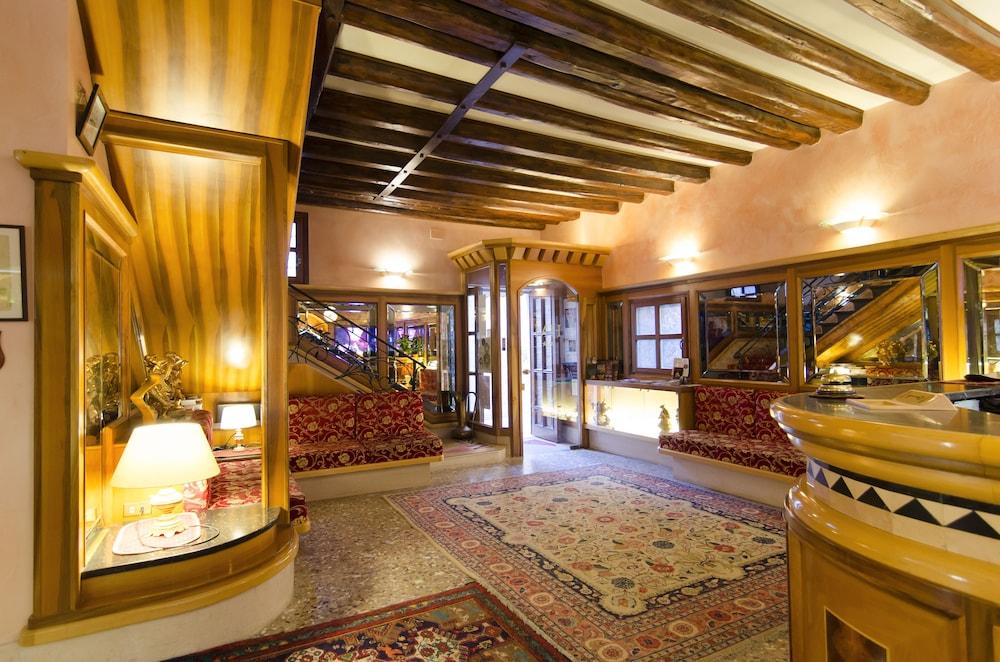 เมสเนอร์ พาเลซ Hotel เวนิส ภายนอก รูปภาพ