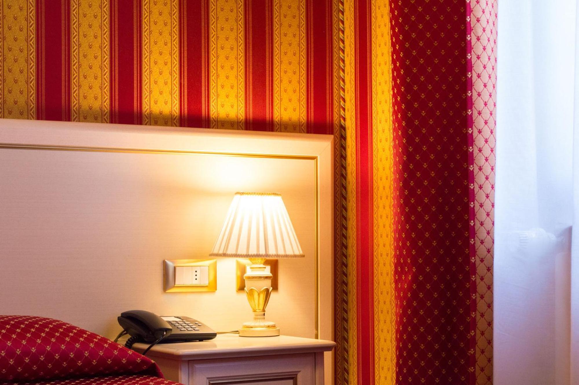 เมสเนอร์ พาเลซ Hotel เวนิส ภายนอก รูปภาพ