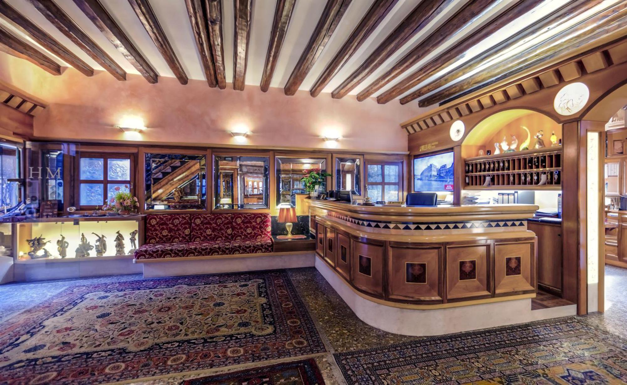 เมสเนอร์ พาเลซ Hotel เวนิส ภายนอก รูปภาพ